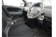 TOYOTA Sienta 2009